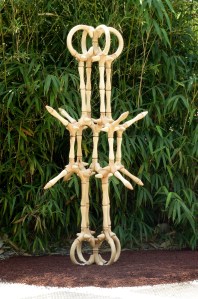 Organic Objects, 130x130x217, legno, in esposizione a Zoom, Torino